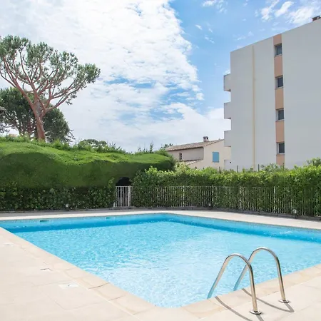 Appartement Walk To With Ac And Swimpool